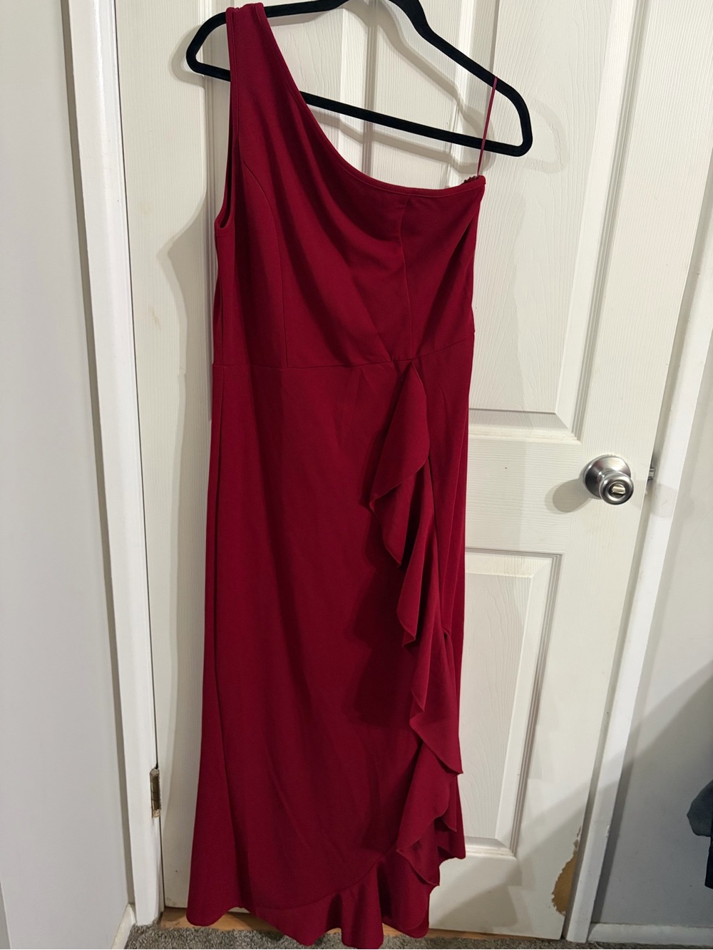 Women's One-Shoulder Ruffle Midi Dress in Deep Red